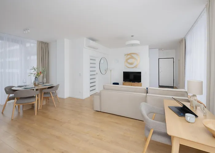 Lux Center Browary Warszawskie By Renters Warszawa