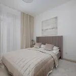 Lux Center Browary Warszawskie By Renters Warschau