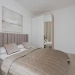 Lux Center Browary Warszawskie By Renters Warszawa