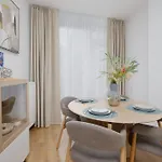 Lux Center Browary Warszawskie By Renters