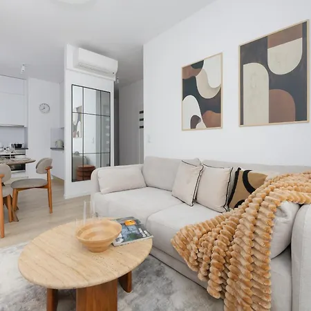 アパート Lux Center Browary Warszawskie By Renters ワルシャワ