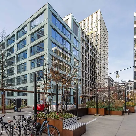 Lux Center Browary Warszawskie By Renters
