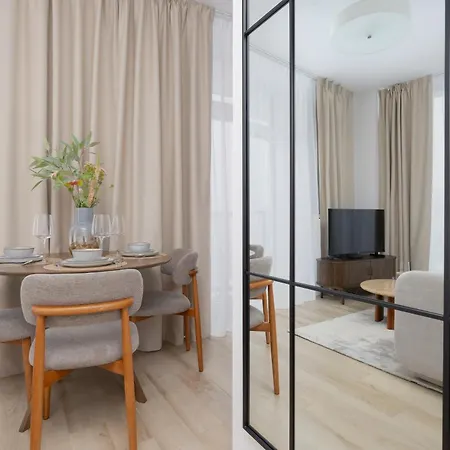 Lux Center Browary Warszawskie By Renters *