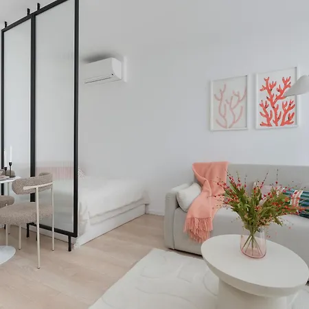 Lux Center Browary Warszawskie By Renters Warszawa