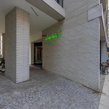 Lux Center Browary Warszawskie By Renters Warszawa