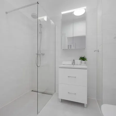 Lux Center Browary Warszawskie By Renters 아파트 *