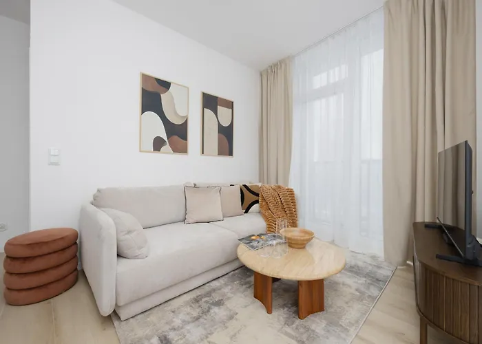 Lux Center Browary Warszawskie By Renters Apartment