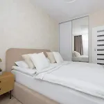 Lux Center Browary Warszawskie By Renters Apartament