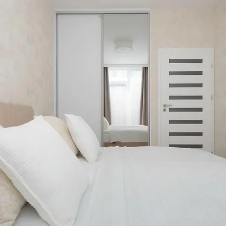 Lux Center Browary Warszawskie By Renters