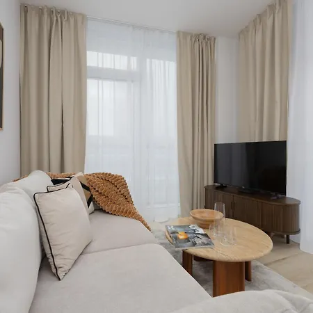 Lux Center Browary Warszawskie By Renters * Varsavia