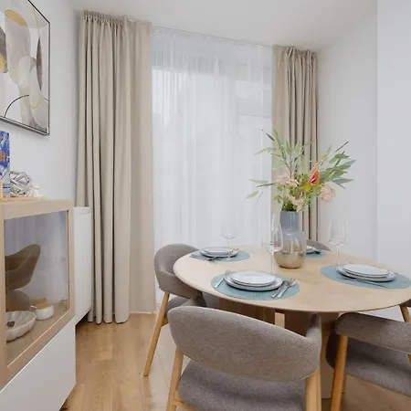 Lux Center Browary Warszawskie By Renters