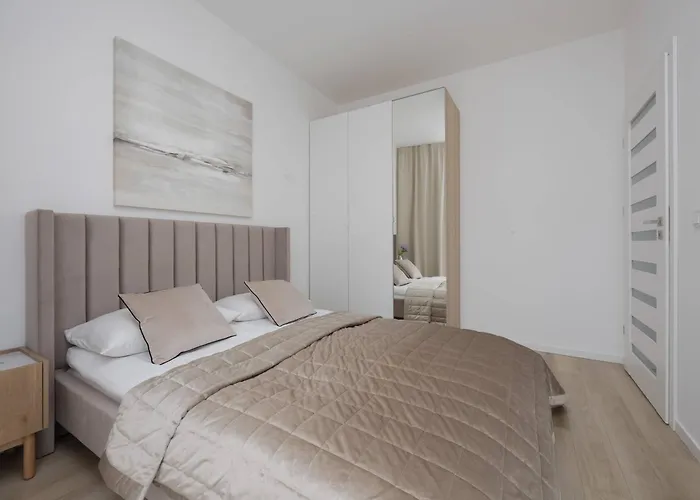 Lux Center Browary Warszawskie By Renters Varşova